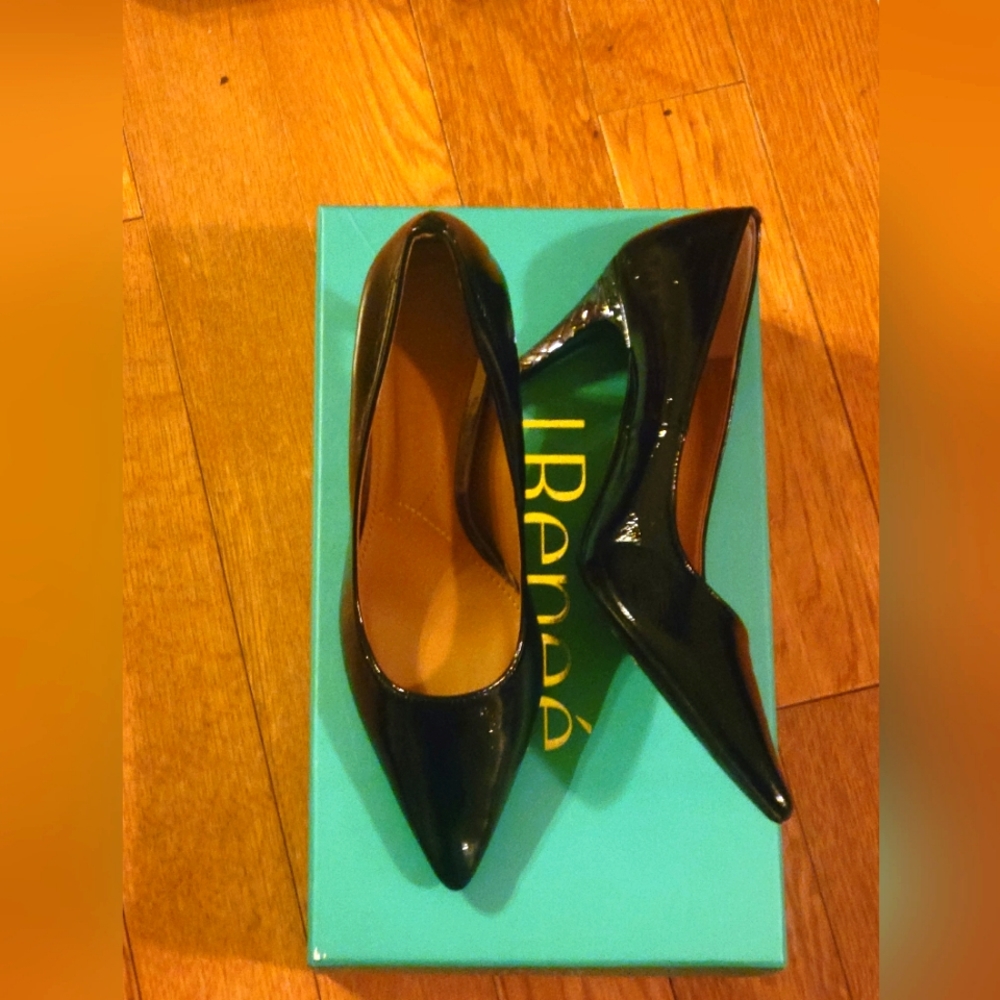 J.Renee black heels. Size 7. Imperfections pic 5. Box included